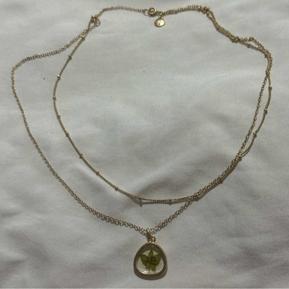 Gold Double Layer Necklace with Floral Pendant